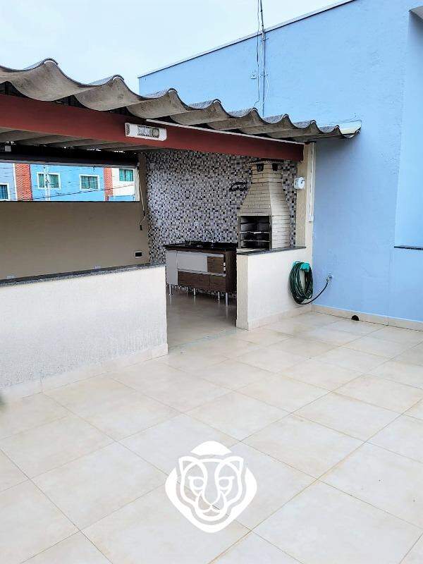 Varanda com churrasqueira