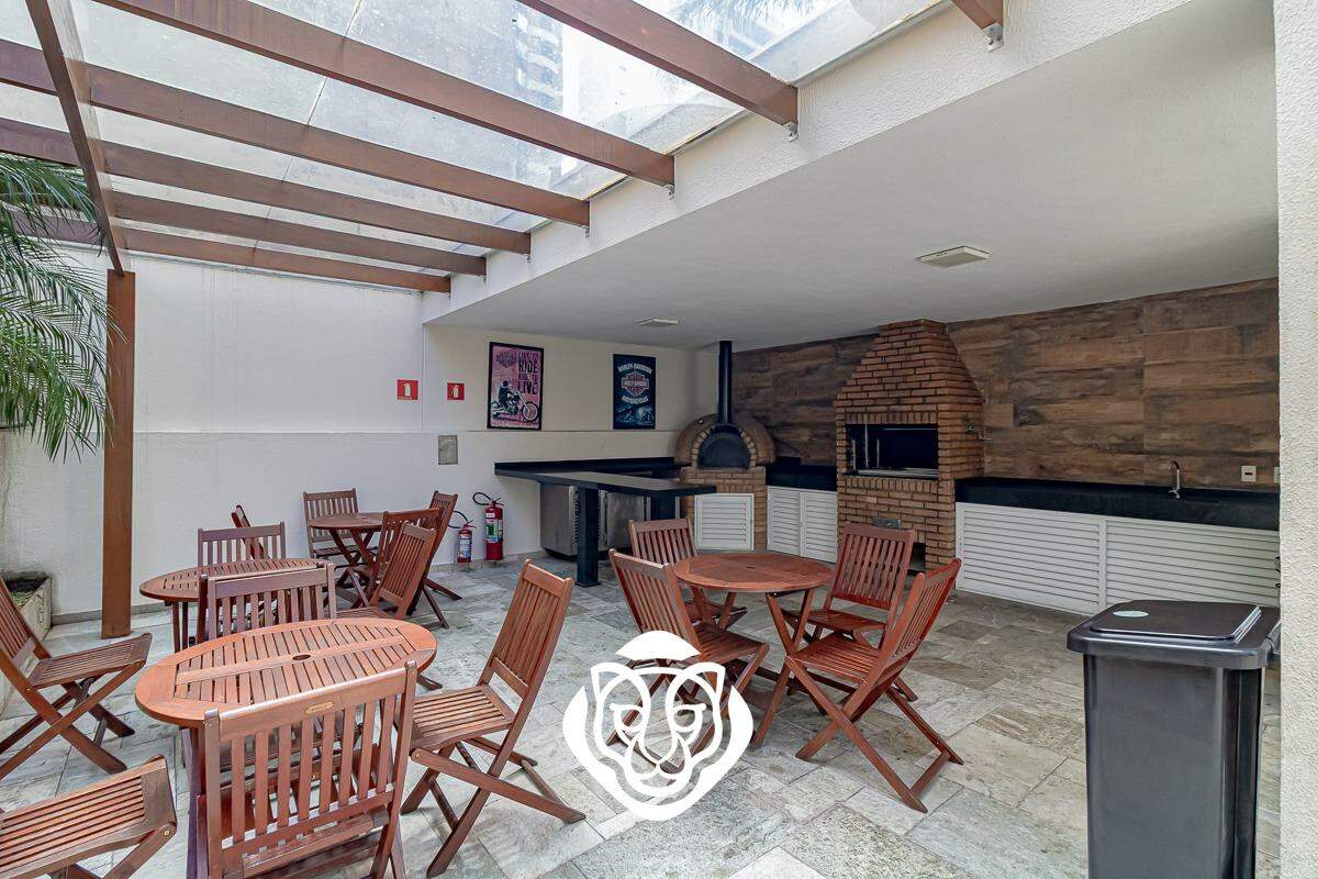 Área de churrasqueira