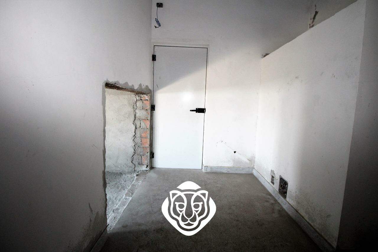 Acesso sala de maquinas 