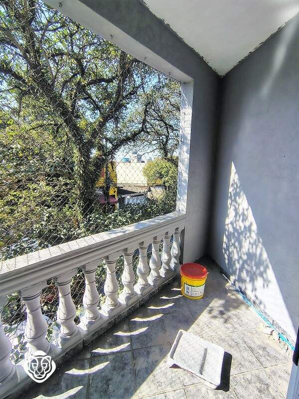 Apartamento sobre loja suite I