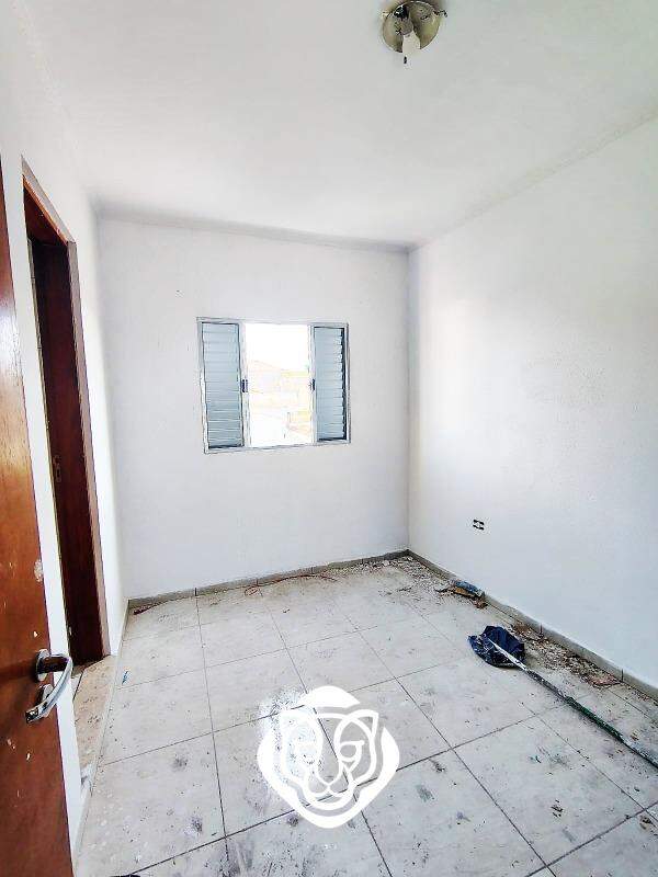 Apartamento sobre loja suite II