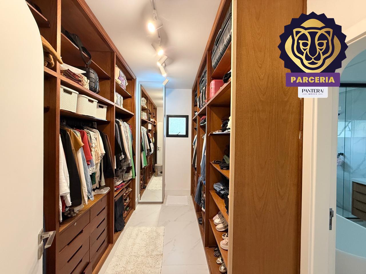 Closet - Dormitório IV