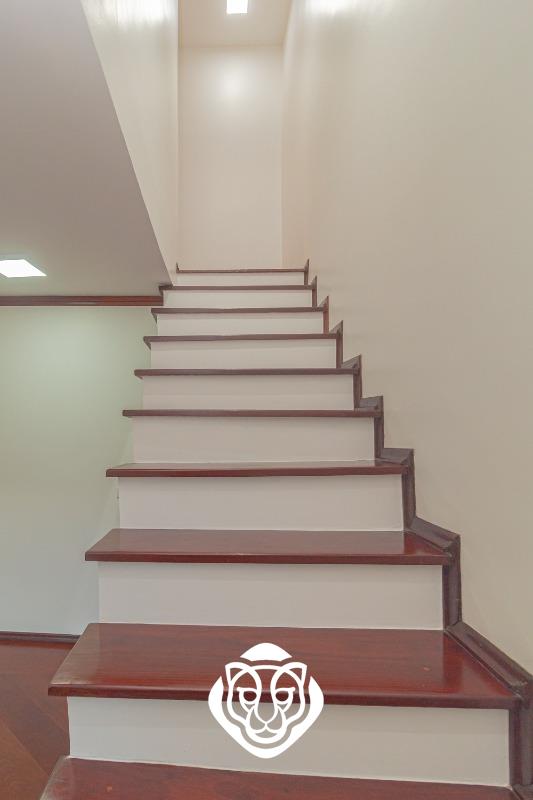 Escada de acesso