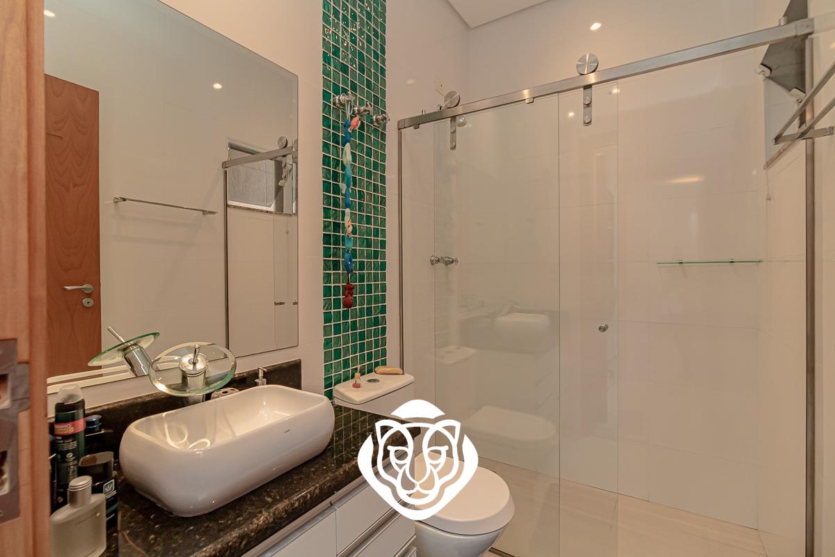 Banheiro / Suíte I