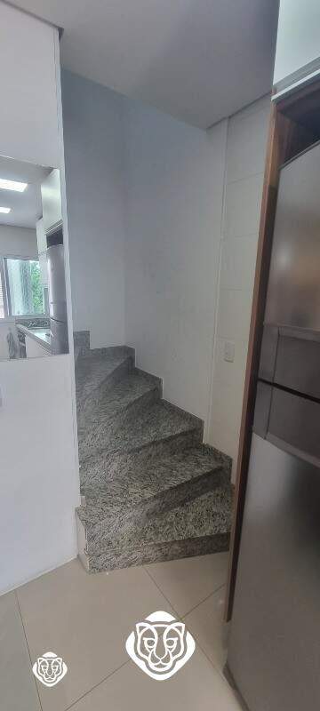 Escada de Acesso