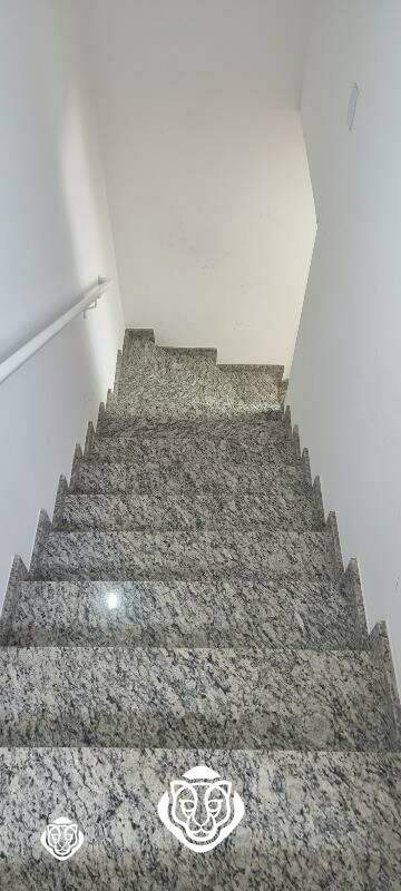 Escada de Acesso