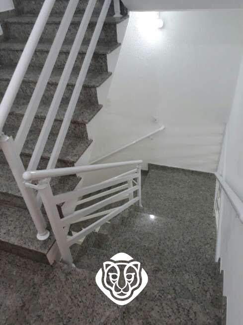 Escada de Acesso