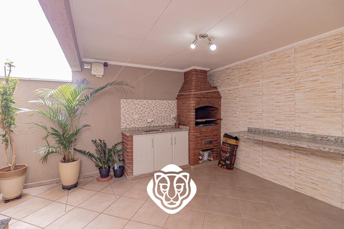 Quintal / Área de churrasqueira