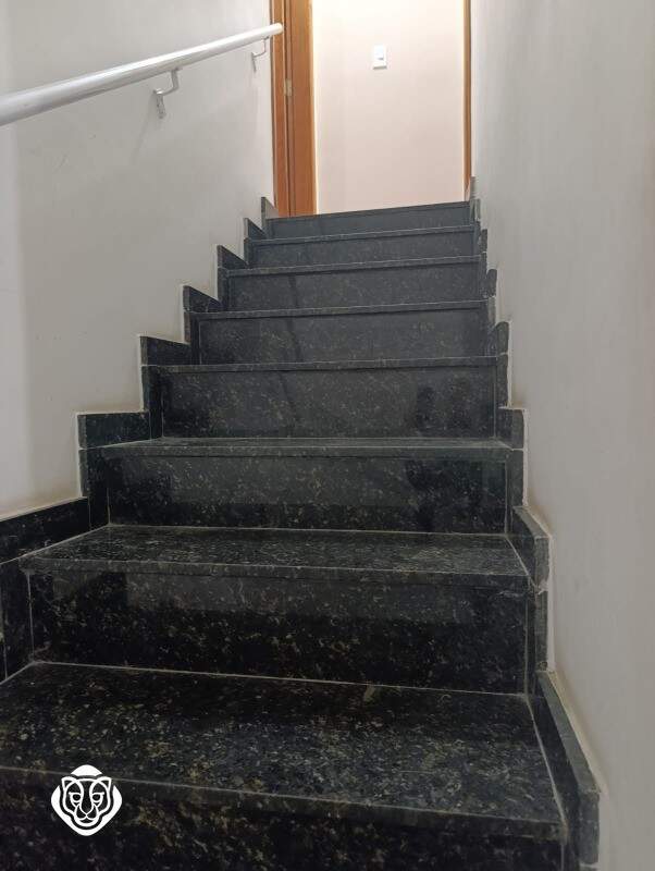 escadas acesso dormitórios