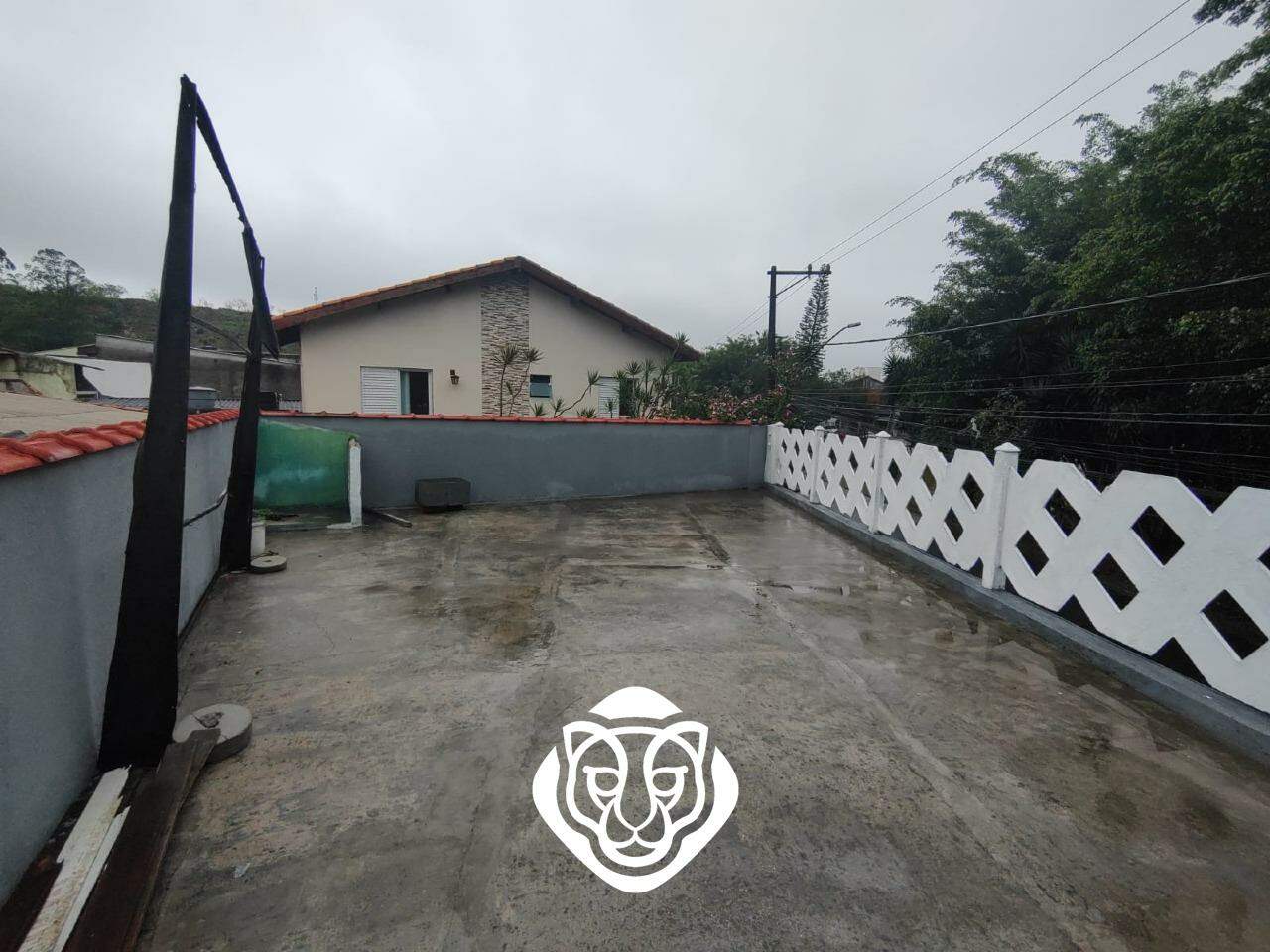 Área superior descoberta