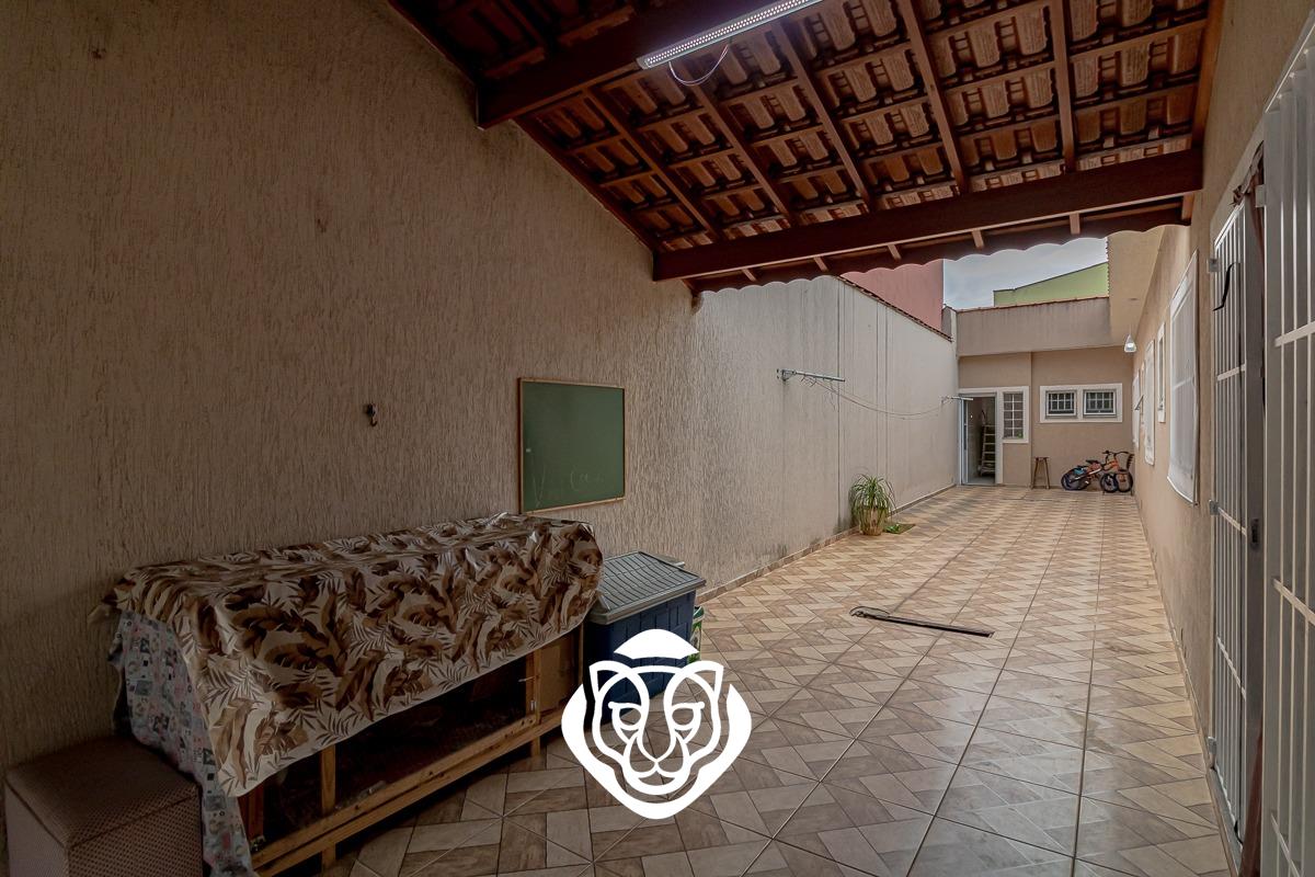 Corredor externo / Garagem