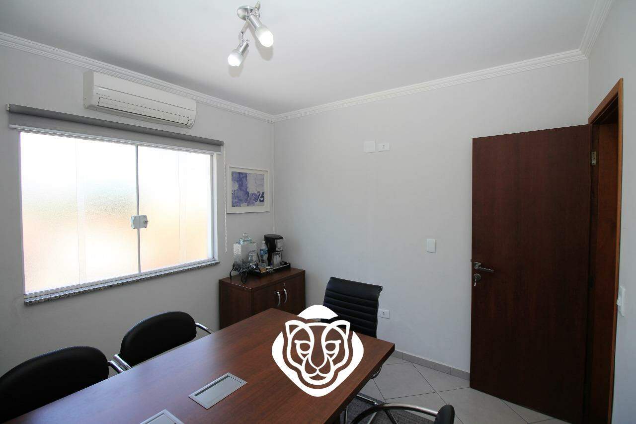 Sala comercial II