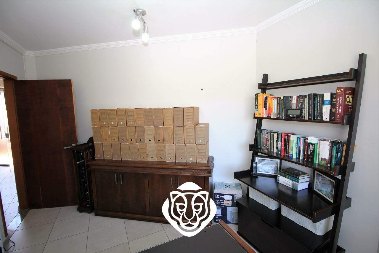 Sala comercial II