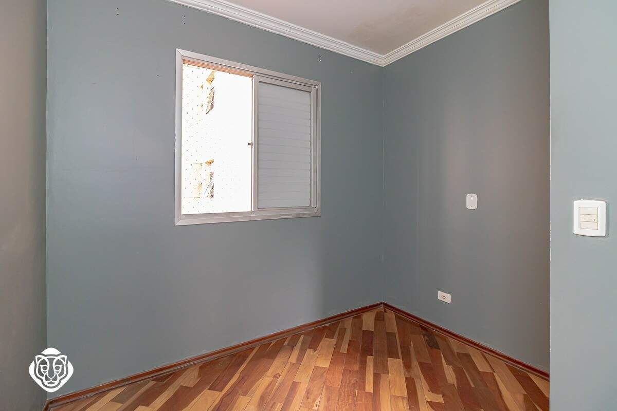 Dormitório III / Closet