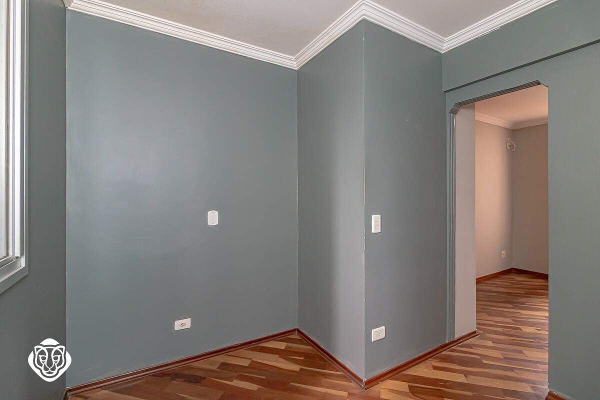 Dormitório III / Closet