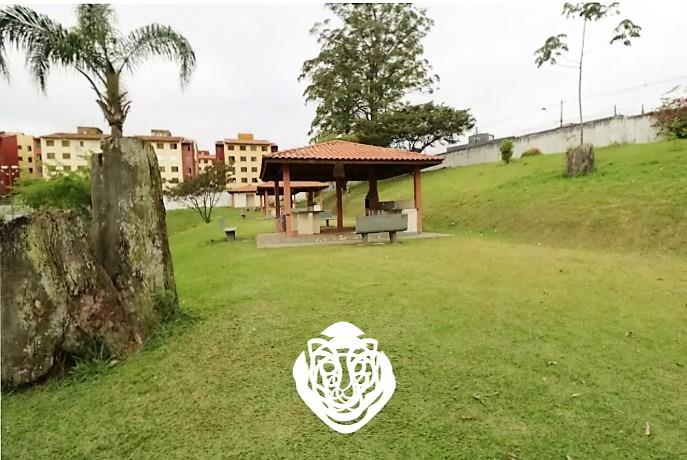 Área comum e gramado