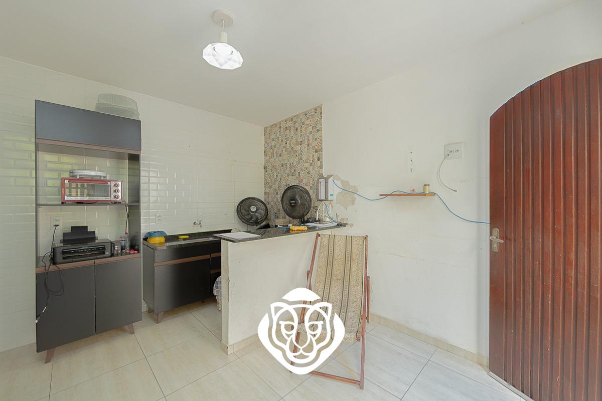 Sala e cozinha fundos 