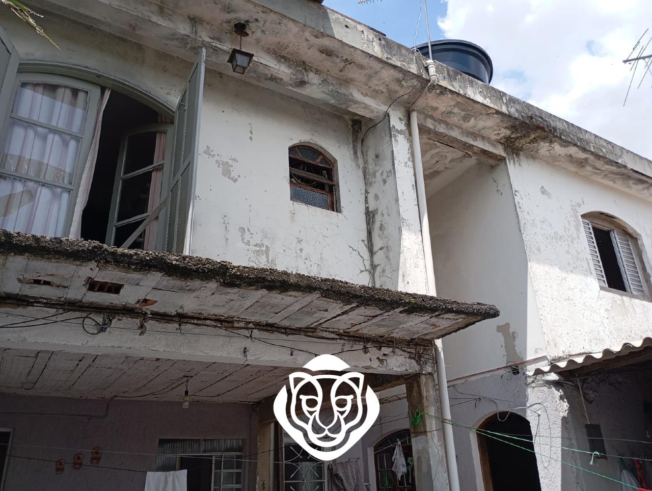 Fachada - casa fundo