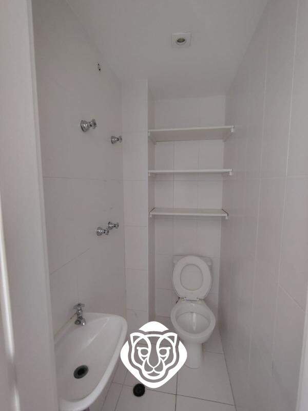 Banheiro de serviço