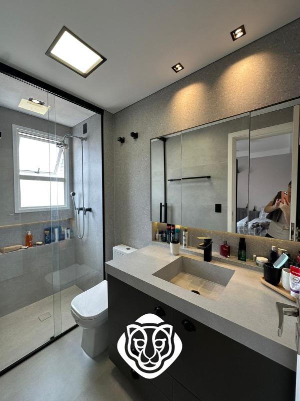 Banheiro / Suíte III