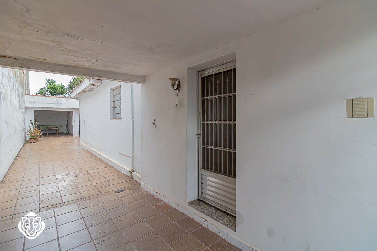 Hall de entrada / Garagem