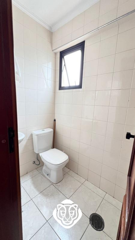 Banheiro de serviço