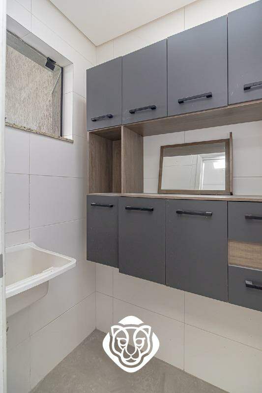 Lavabo IIIII / Piso I