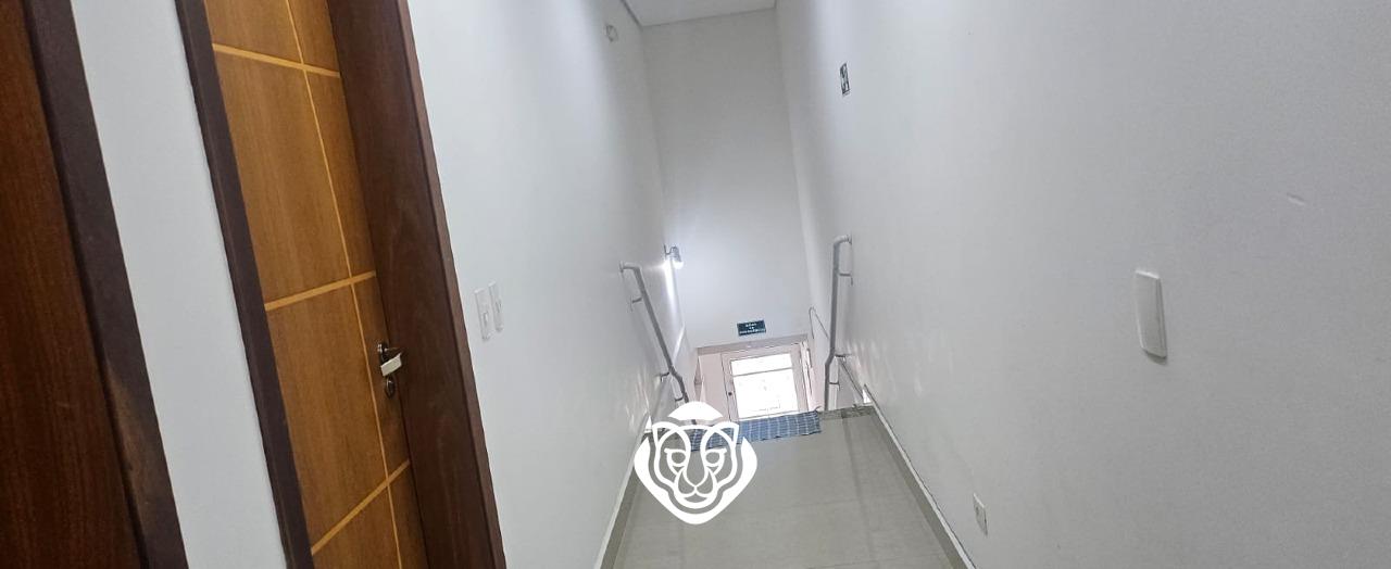 Escada de acesso cobertura 