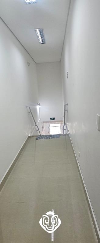 Corredor de acesso para cobertura 