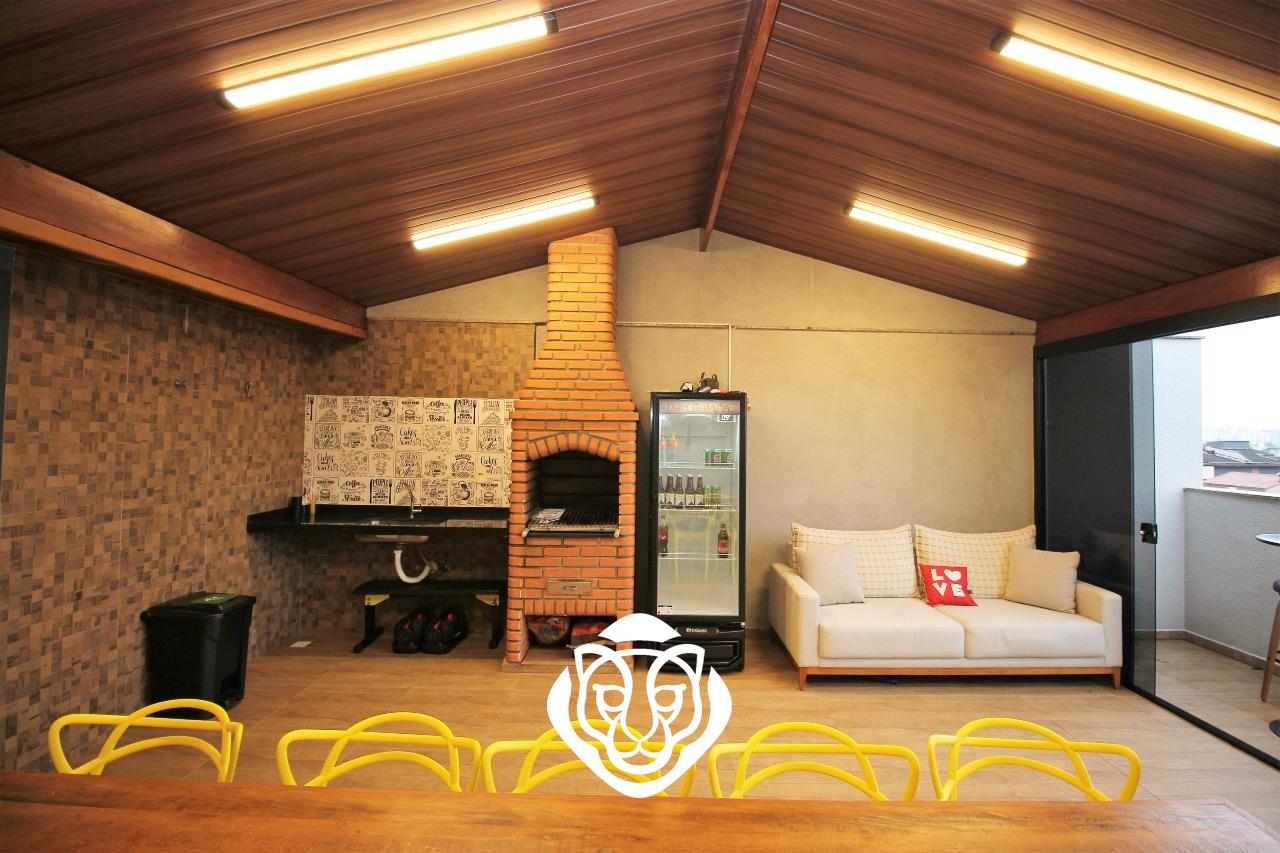 Cobertura com churrasqueira 