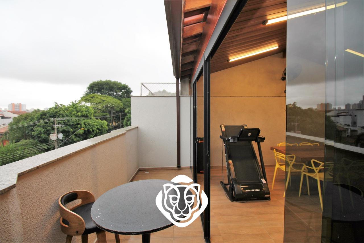 Cobertura com churrasqueira 