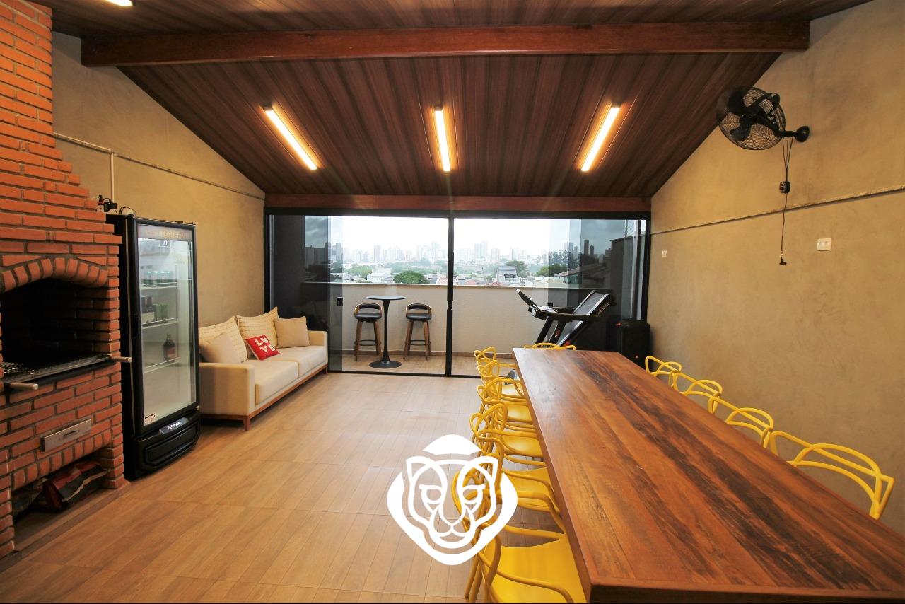 Cobertura com churrasqueira 