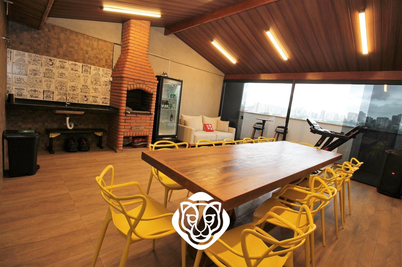 Cobertura com churrasqueira 