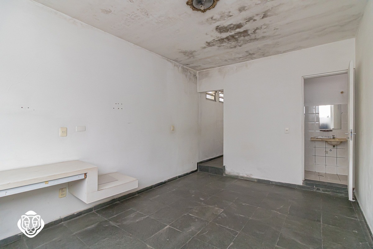 Sala II / Pavimento II