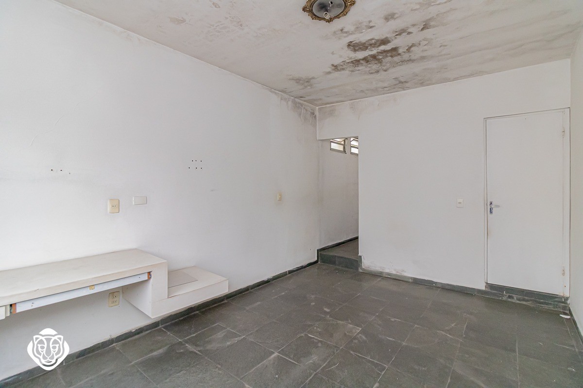 Sala II / Pavimento II