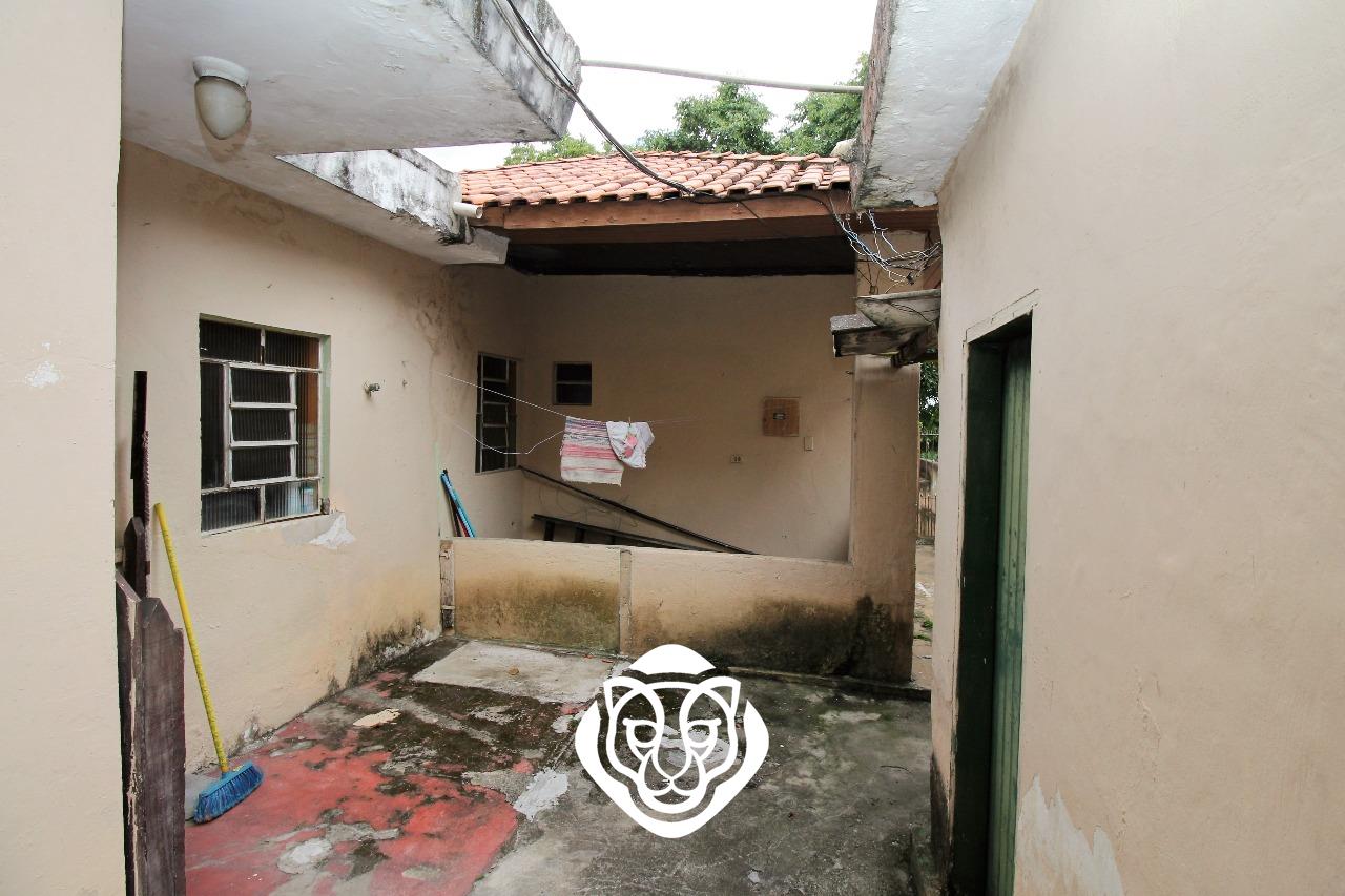 Entrada lateral - casa II