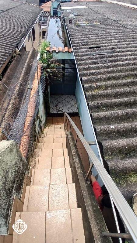 Escadas para quarto de despejo