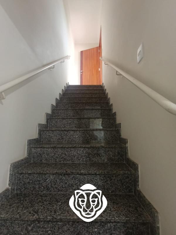 Eescadas acesso cobertura