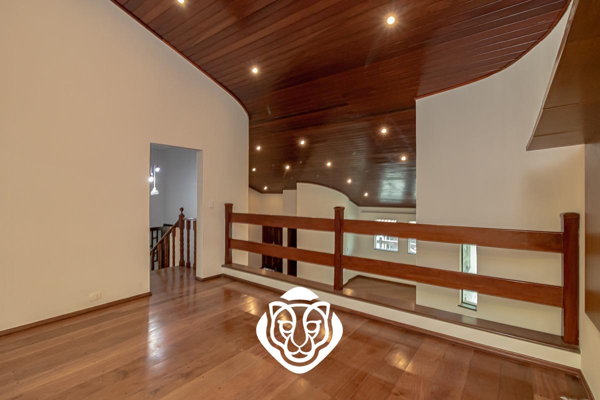 Mezanino/ Sala de TV