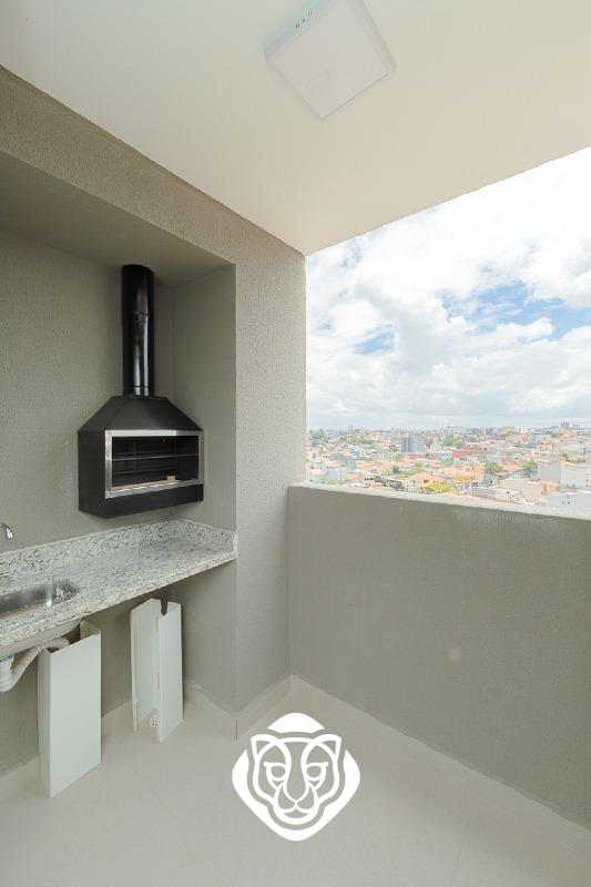 Varanda com churrasqueira