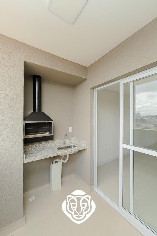 Varanda com churrasqueira 