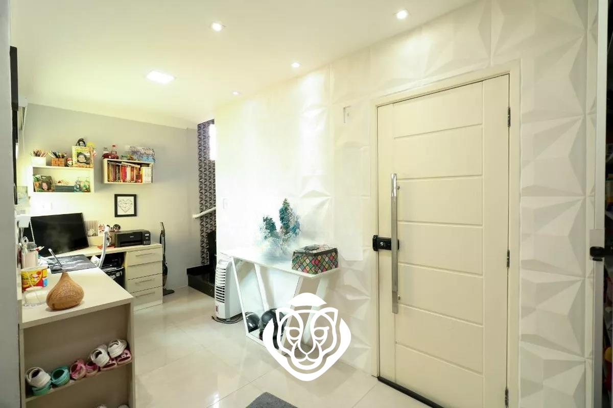 Entrada e escritório