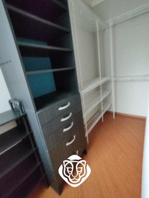 Closet - Dormitório III