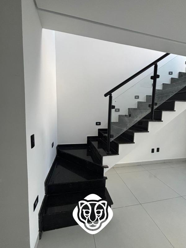 Escada de acesso a cobertura