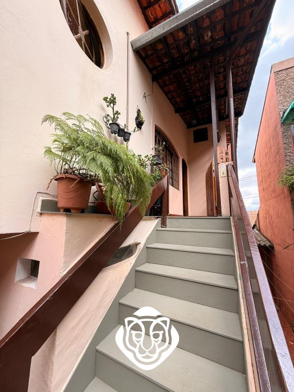 Escada de acesso - casa II