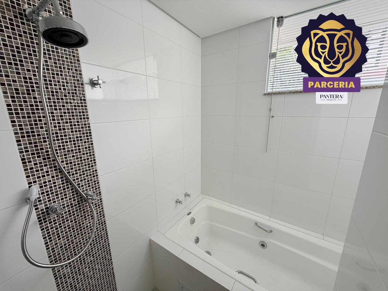 Banheiro  Suíte III