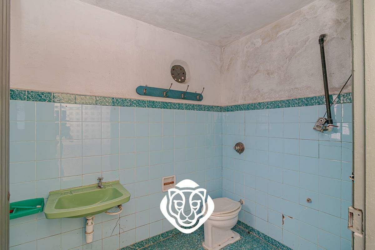 Banheiro - Área de Serviço - Casa II