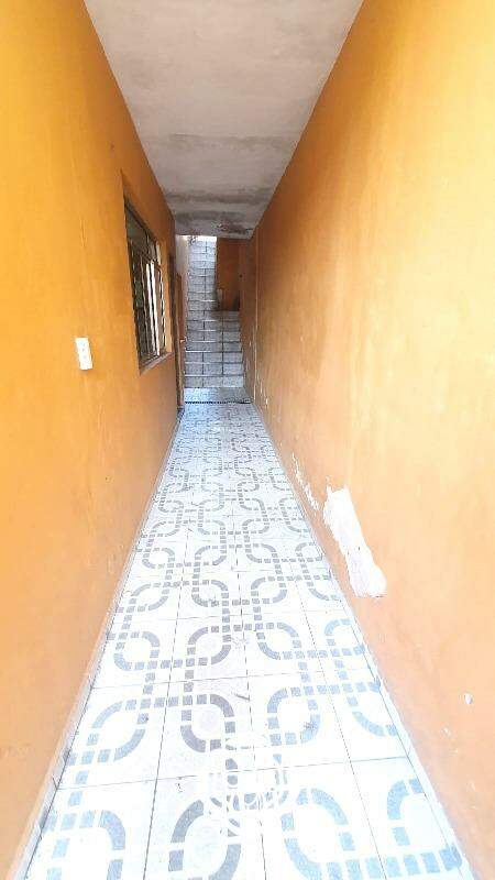 Corredor de acesso ao quintal