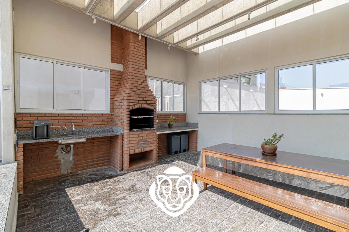 Área de churrasqueira