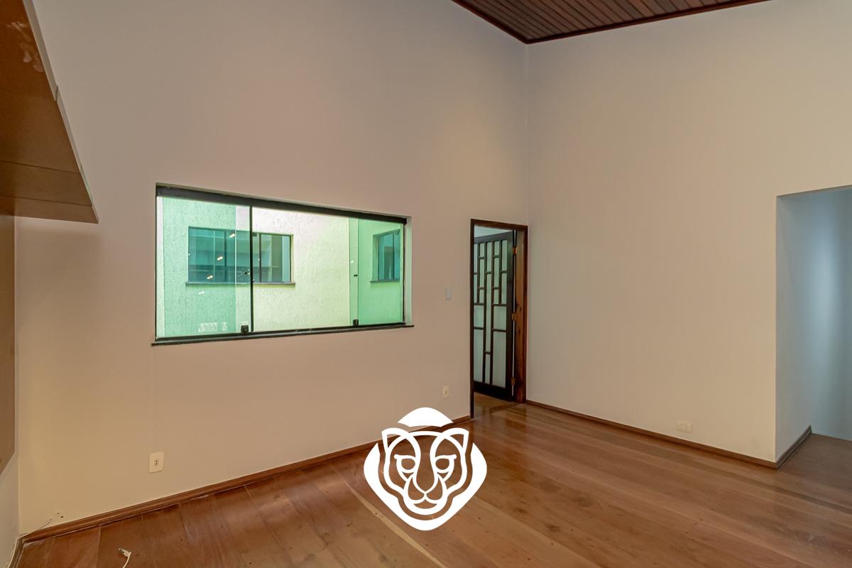 Mezanino/ Sala de TV